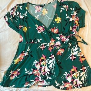 Torrid cross over floral tie blouse